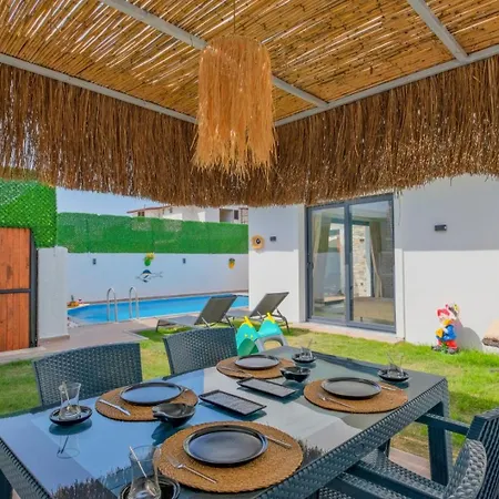 Lenzo 빌라 페티예