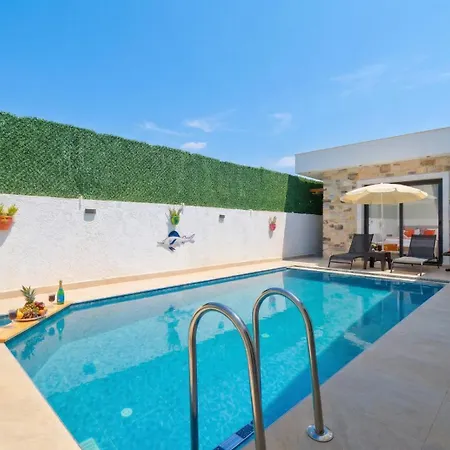 Sitrin 1 Villa